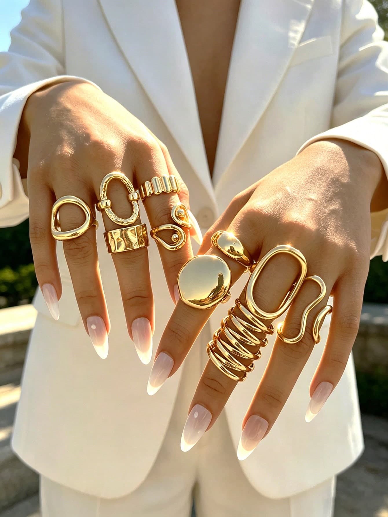 10pcs/Set Fashionable Minimalist Elegant Delicate Vintage Geometric Hollow Circle, Asymmetrical Wrinkle Texture, Cross Multi-Layer Smooth Simplistic Wide Face Chunky Ring Set, Suitable For Holiday, Party, Date, Daily Wear, Gift