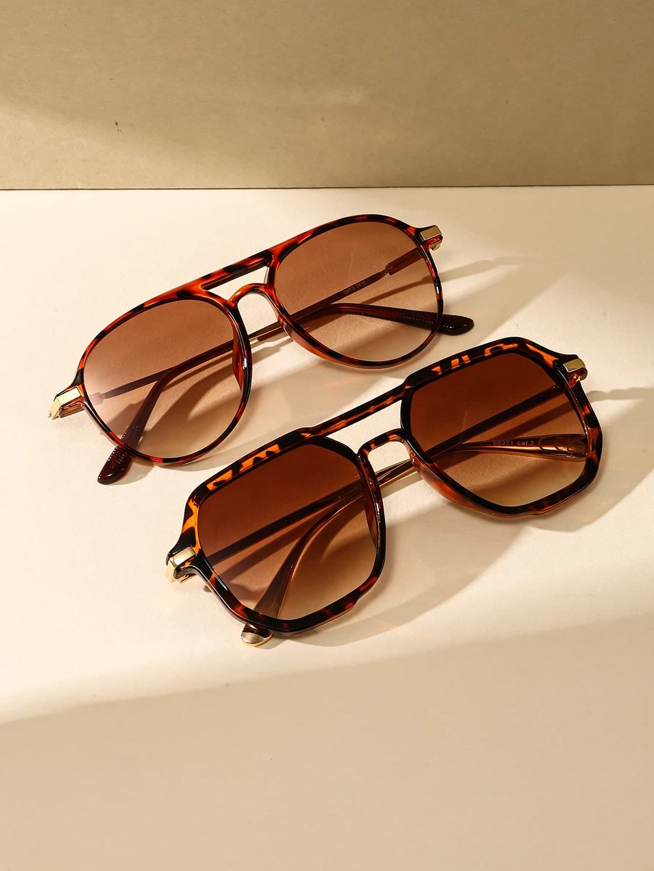 2PCS Vintage Aviator Metal Leopard Print Fashion Glasses, Bohemian Style Decorative Outdoor Travel Beach Vacation Casual Daily Wear Summer Sun Protection Anti-Glare Driving Anti-UV Fashion Glasses