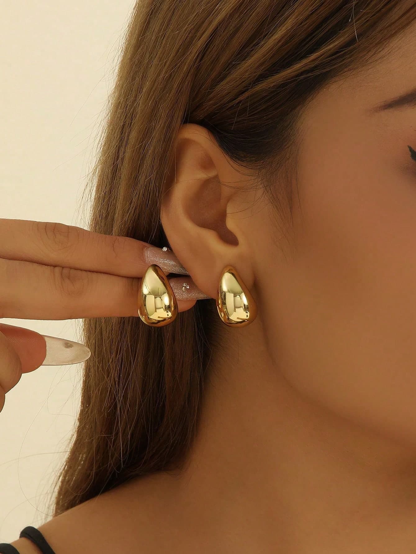 1 Pair High-End Lightweight Teardrop Stud Earrings | High-Quality 316 Stainless Steel 18K Gold Plated Anti-Fading Anti-Allergic | Fashionable Versatile Minimalist Smooth Personalized Earrings, Suitable For Women's Daily Wear And Holiday Gifts