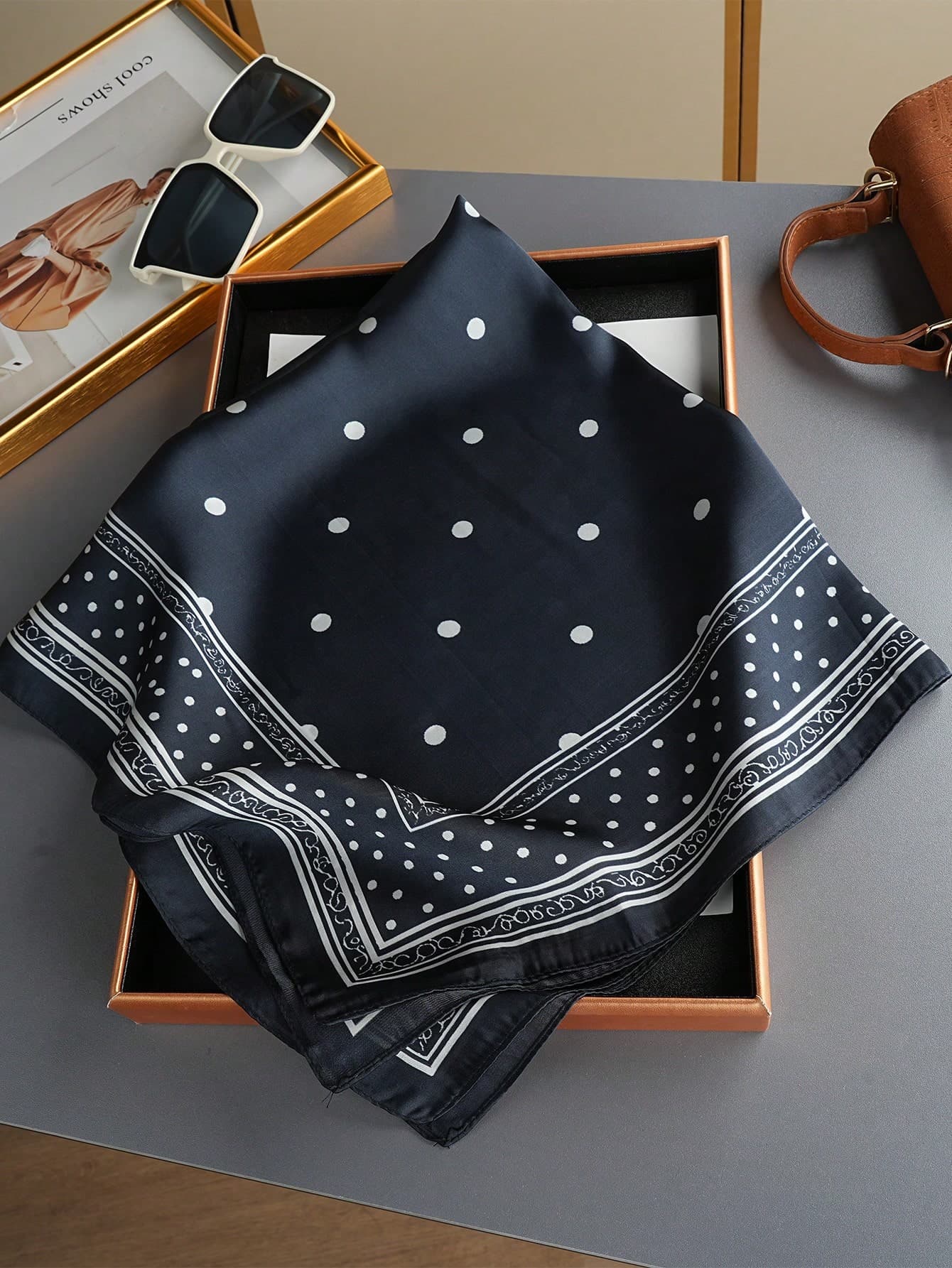 1pc Women's Square Silk Scarf 27.56inch Floral Headscarf New Style All Season Shawl Popular Neck Scarf Fashion 70*70cm Luxury Printed Square Scarf Casual Polyester