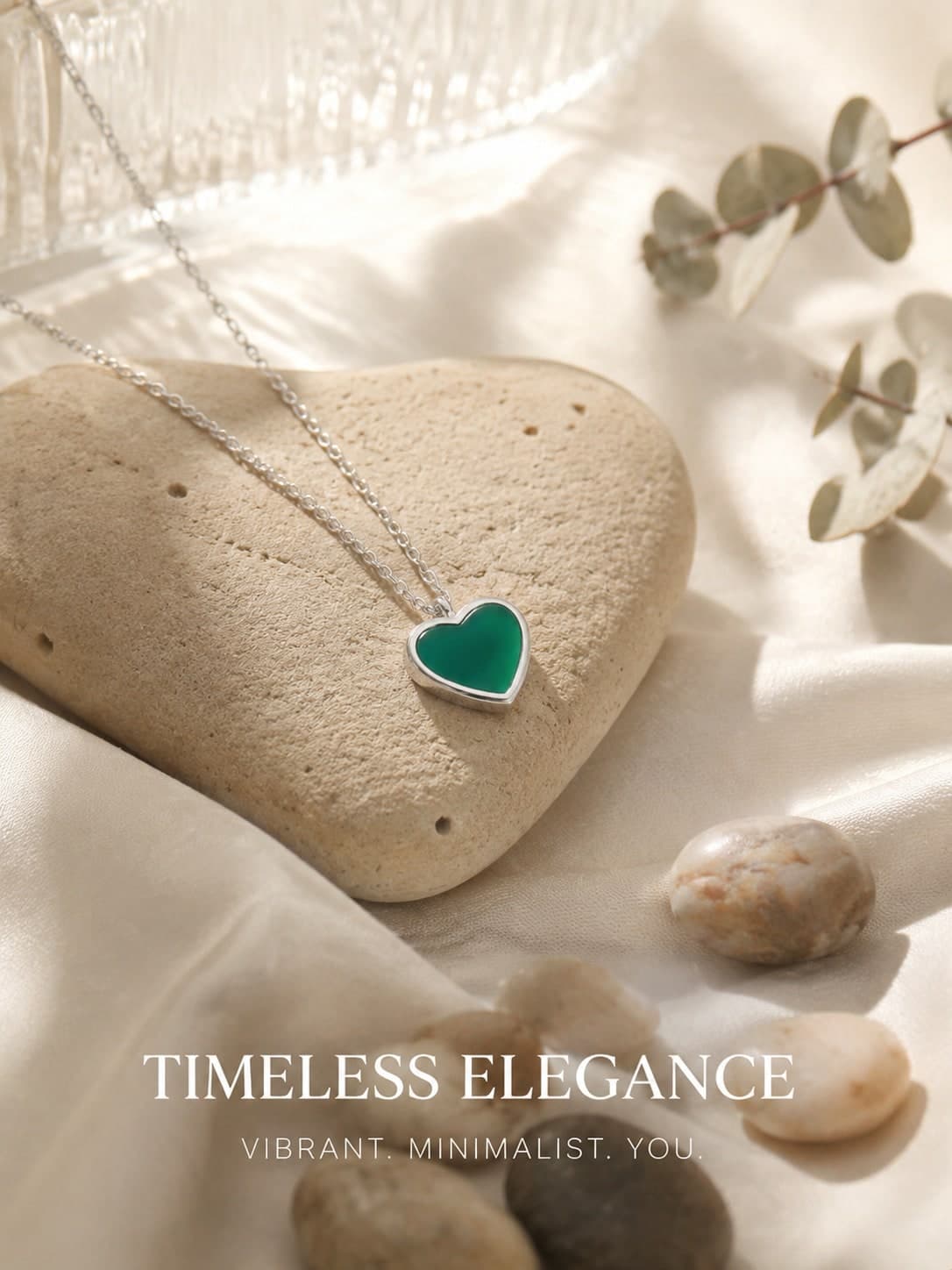 1pc Minimalist Premium Modern Light Luxury French Vintage Niche Commuter Fresh Healing Style 316 Stainless Steel / 925 Sterling Silver Silver Fine Chain Green Enamel / Chalcedony Heart Pendant Collarbone Necklace For Women, Daily Commute, Office, Date, Party, Wedding, Evening Banquet, Vacation, Bestie Gathering, Graduation Season, Anniversary, Christmas, Valentine's Day, Mother's Day Gift, Casual Street, Vintage Market, Artistic Store Visit